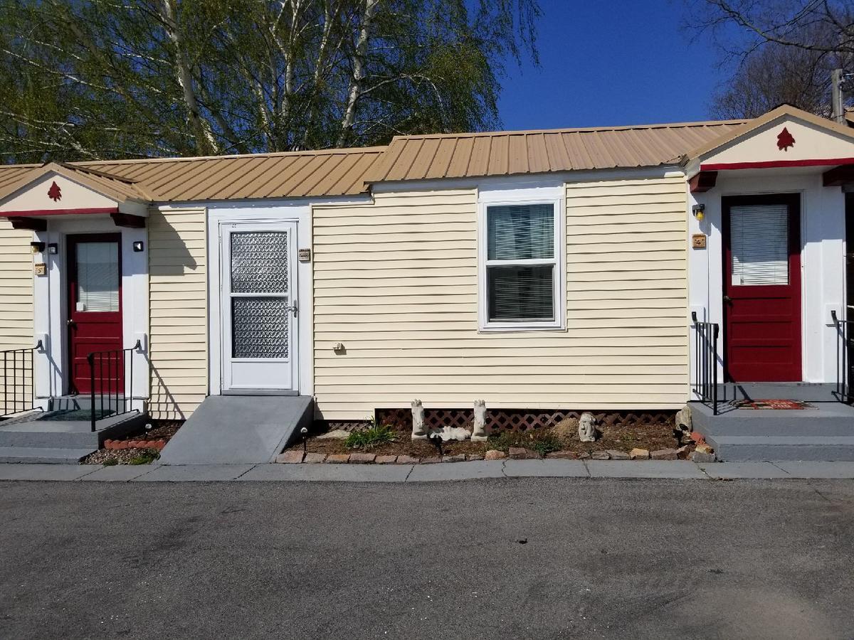 Hills Motor Court & Marina Motel Alexandria Bay Exterior foto