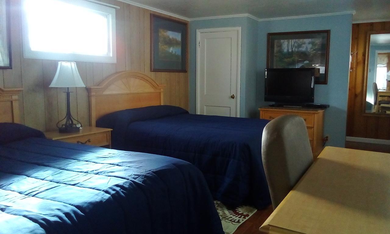Hills Motor Court & Marina Motel Alexandria Bay Exterior foto